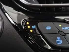 Toyota C-HR (2021) thumbnail 25