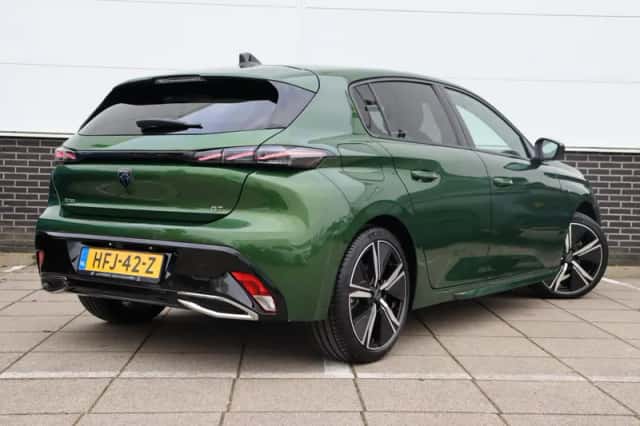 Peugeot 308 (2022) thumbnail 4