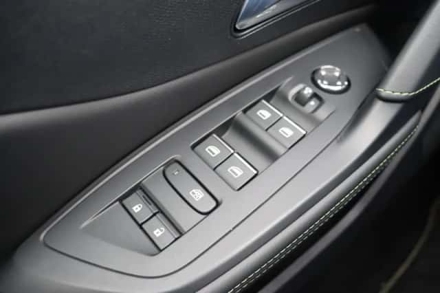 Peugeot 308 (2022) thumbnail 31