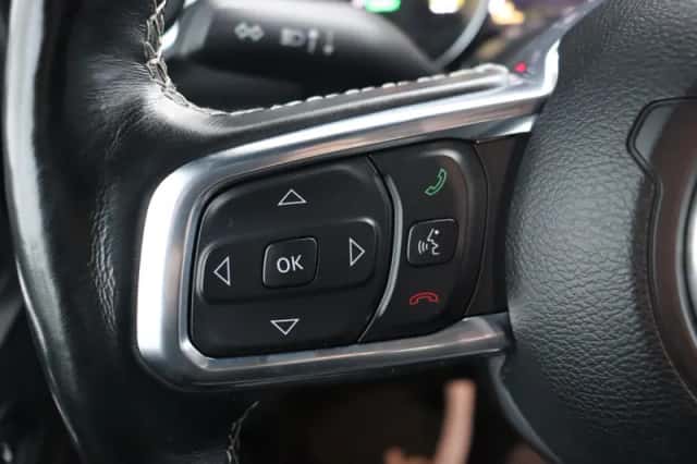 Jeep Wrangler (2021) thumbnail 18
