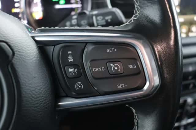 Jeep Wrangler (2021) thumbnail 19