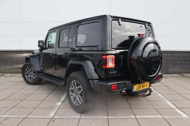 Jeep Wrangler (2021) thumbnail 5