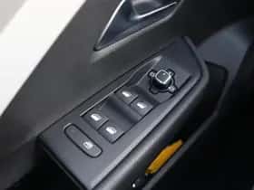 Opel Astra (2023) thumbnail 14