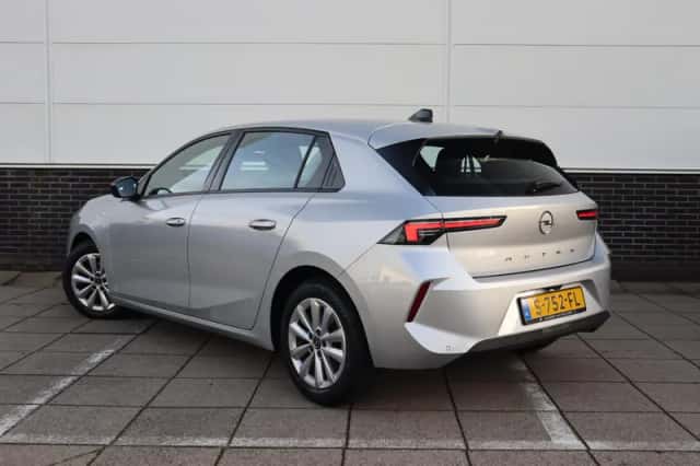 Opel Astra (2023) thumbnail 6