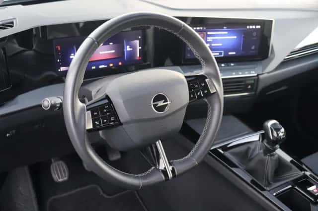 Opel Astra (2023) thumbnail 7