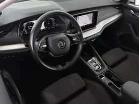 Škoda Octavia (2022) thumbnail 5