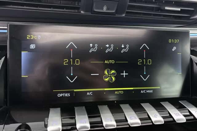 Peugeot 508 (2022) thumbnail 25