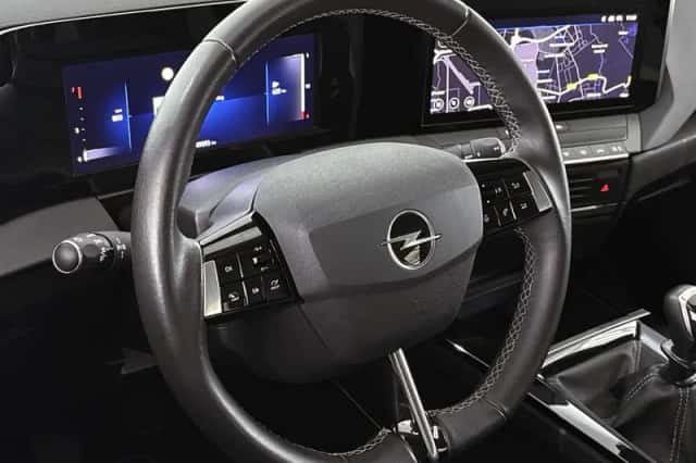 Opel Astra (2023) thumbnail 11