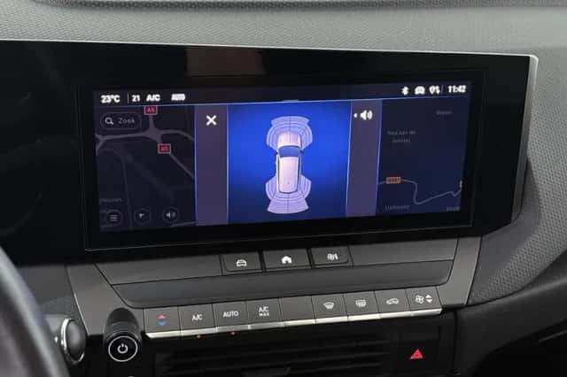 Opel Astra (2023) thumbnail 15