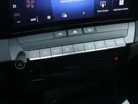 Opel Astra (2023) thumbnail 18