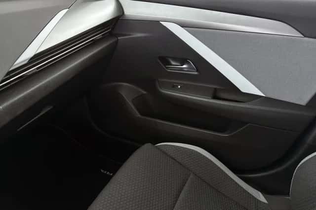Opel Astra (2023) thumbnail 31