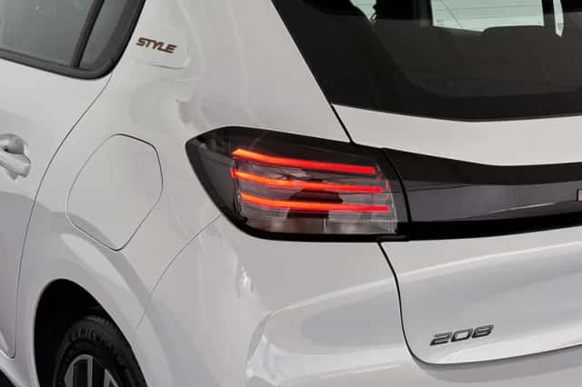 Peugeot 208 (2025) thumbnail 19