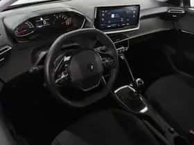 Peugeot 208 (2025) thumbnail 5