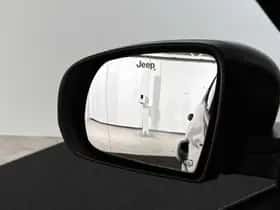 Jeep Compass (2023) thumbnail 28