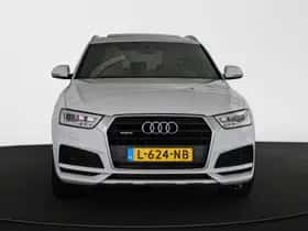 Audi Q3 (2017) thumbnail 13