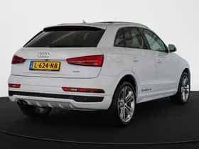 Audi Q3 (2017) thumbnail 3
