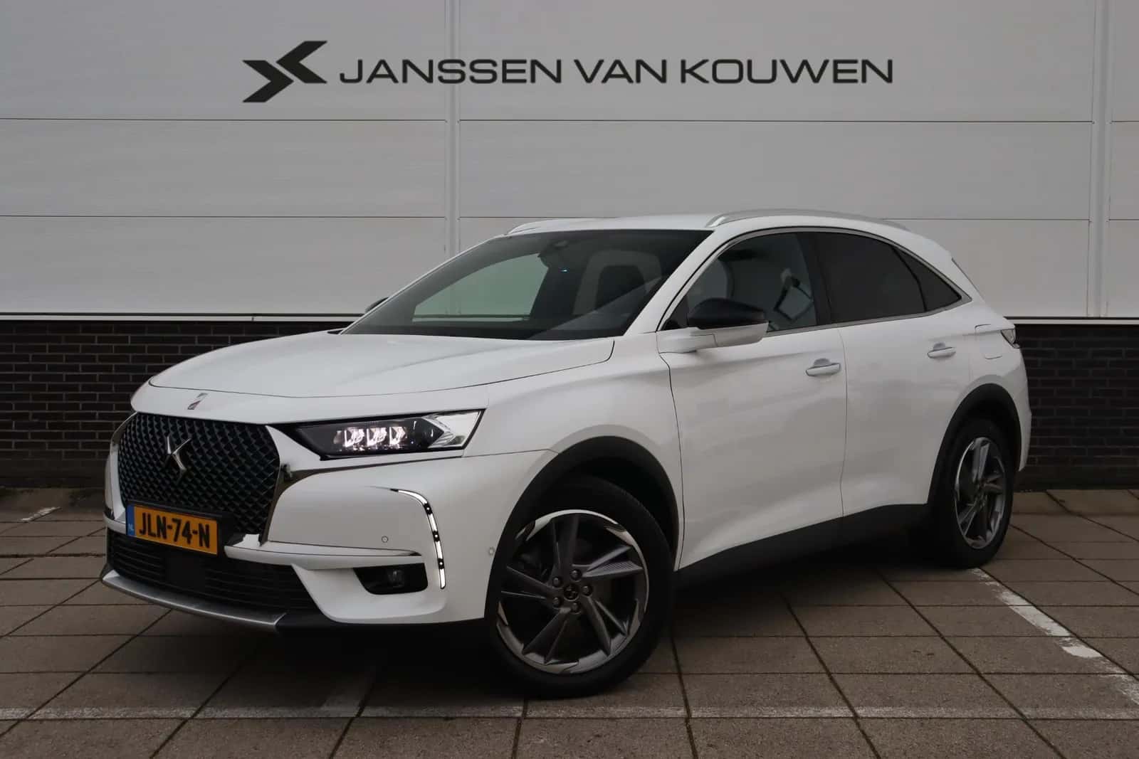 DS 7 (2022) — foto 1