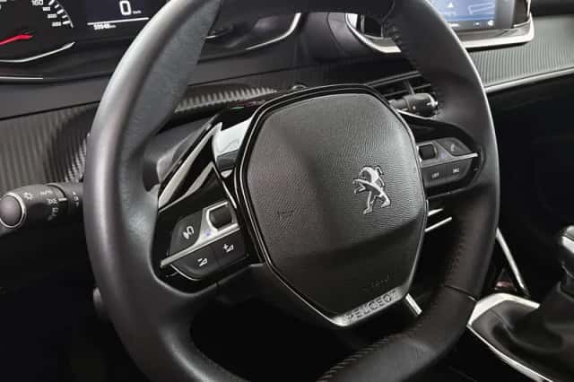 Peugeot 208 (2022) thumbnail 8