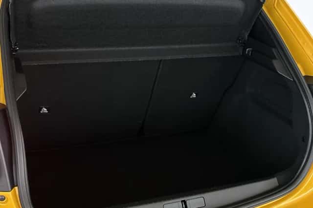 Peugeot 208 (2022) thumbnail 9