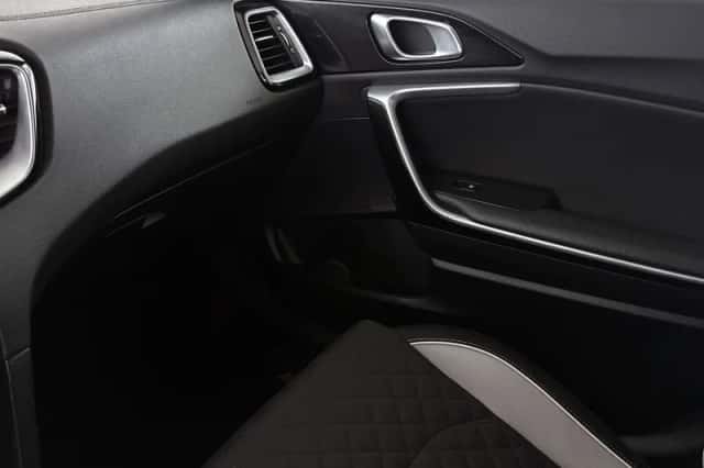 Kia Proceed (2021) thumbnail 18