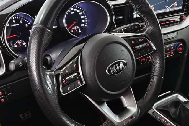 Kia Proceed (2021) thumbnail 10