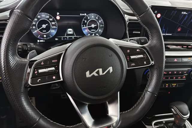 Kia Ceed Sportswagon (2022) thumbnail 13