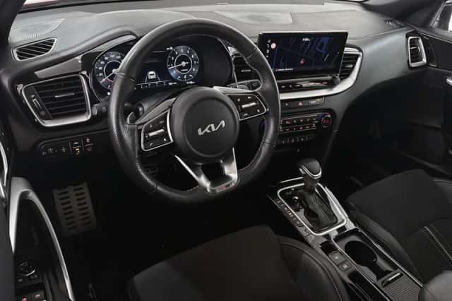 Kia Ceed Sportswagon (2022) thumbnail 5