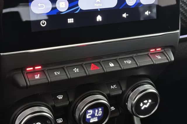 Renault Arkana (2022) thumbnail 26
