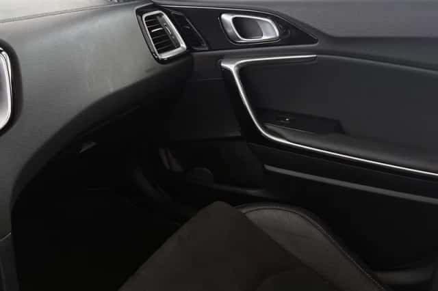 Kia Proceed (2023) thumbnail 21