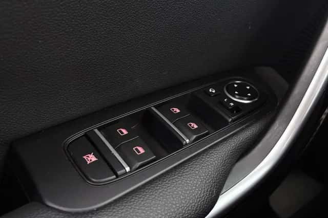 Kia Proceed (2023) thumbnail 32