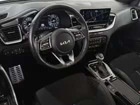 Kia Proceed (2023) thumbnail 5
