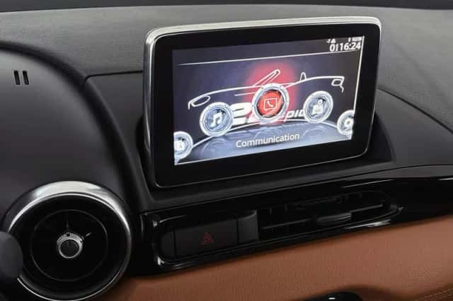 Fiat 124 Spider (2018) thumbnail 12