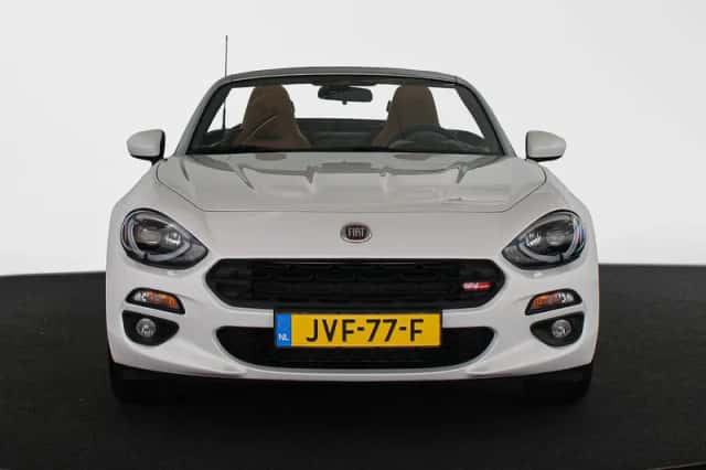 Fiat 124 Spider (2018) thumbnail 13