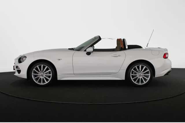 Fiat 124 Spider (2018) thumbnail 29