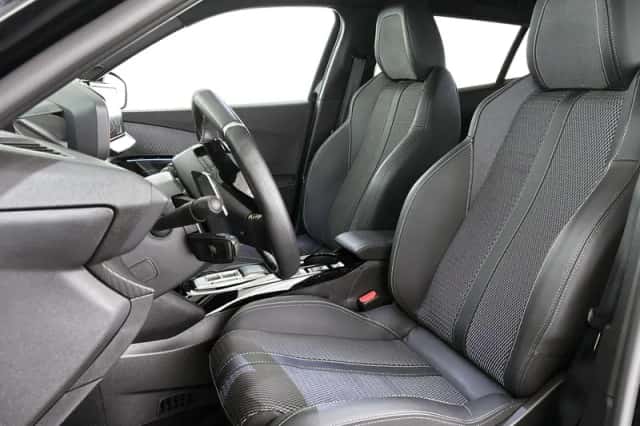 Peugeot 2008 (2025) thumbnail 6