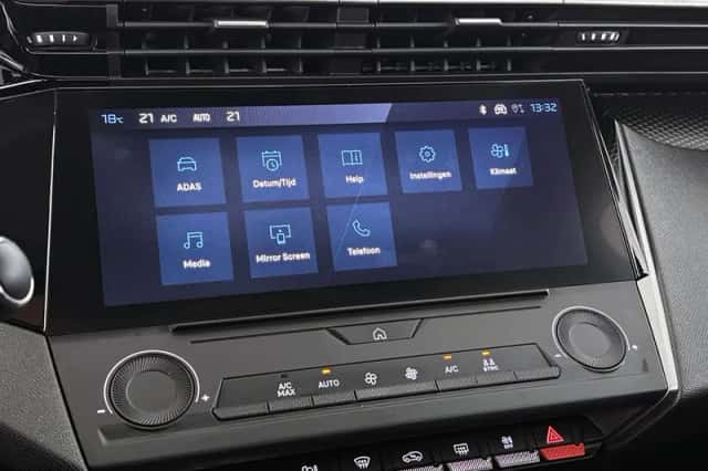 Peugeot 308 (2024) thumbnail 15