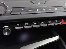 Peugeot 308 (2024) thumbnail 18