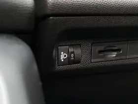 Peugeot 308 (2024) thumbnail 23