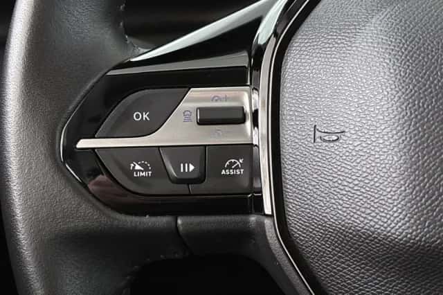 Peugeot 308 (2024) thumbnail 25