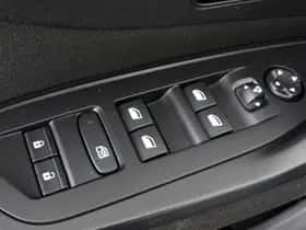 Peugeot 308 (2024) thumbnail 26