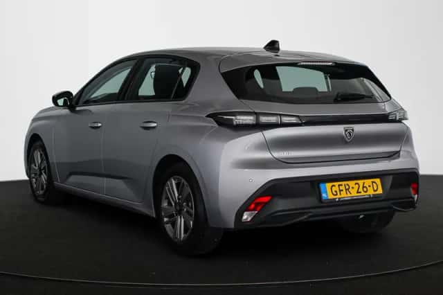 Peugeot 308 (2024) thumbnail 4
