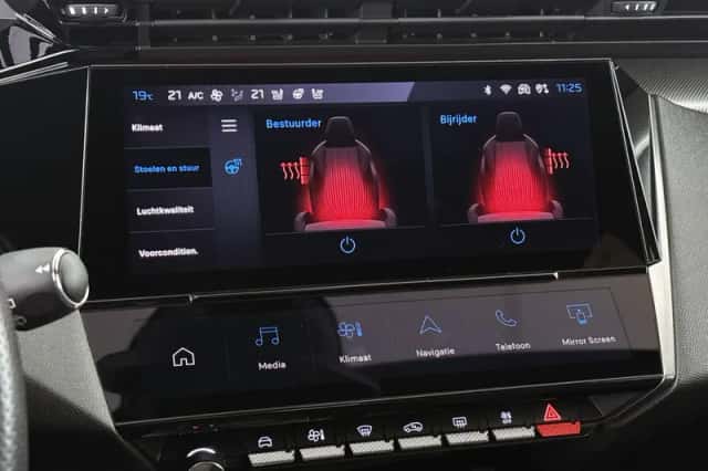 Peugeot 308 (2022) thumbnail 25