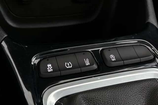 Opel Crossland X (2019) thumbnail 15