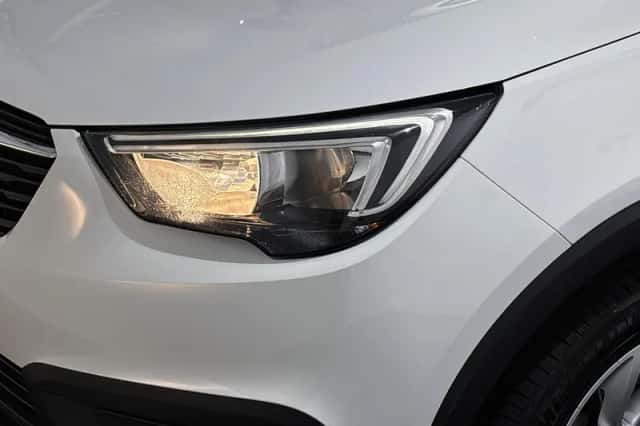 Opel Crossland X (2019) thumbnail 18