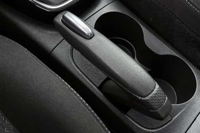Opel Crossland X (2019) thumbnail 32