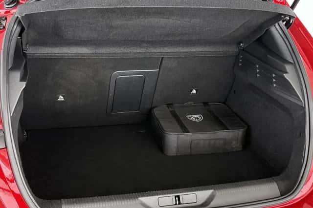 Peugeot 308 (2022) thumbnail 11