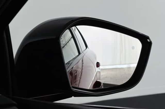 Peugeot 308 (2022) thumbnail 30