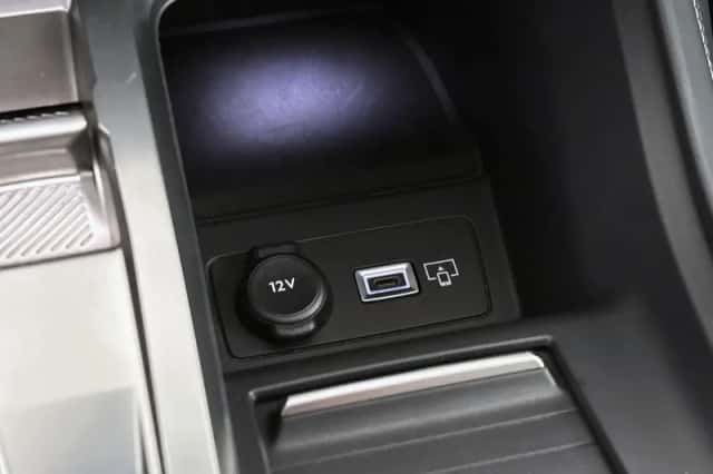 Peugeot 308 (2022) thumbnail 40