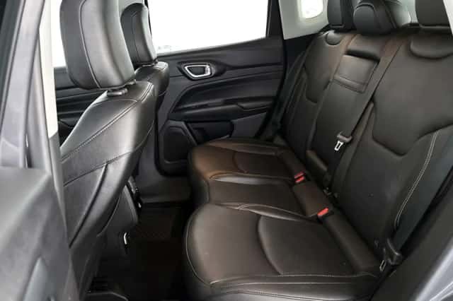 Jeep Compass (2023) thumbnail 11