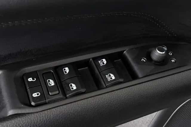 Jeep Compass (2023) thumbnail 31